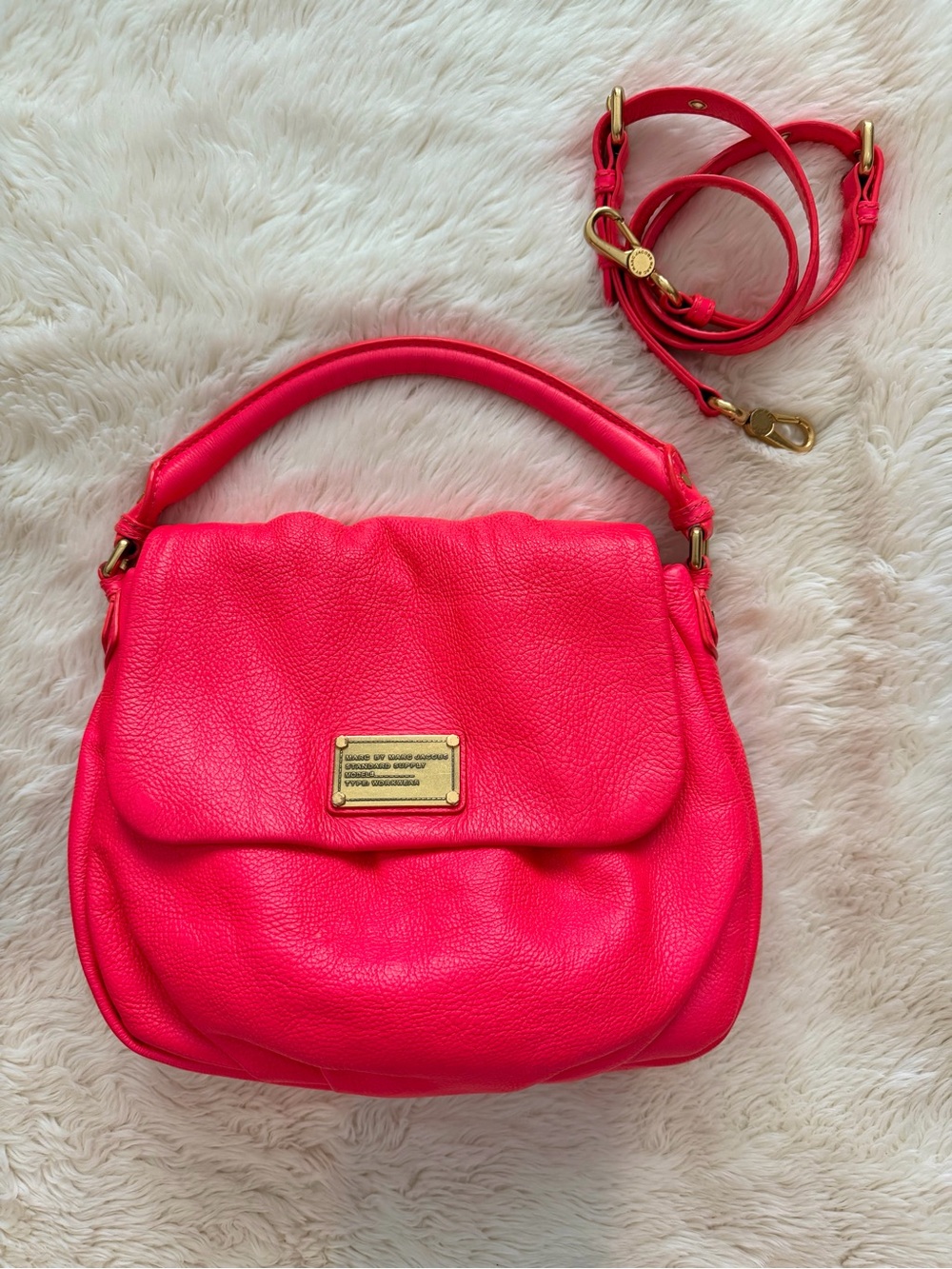 Marc by Marc Jacobs Classic Q Lil Ukita in Rock Lobster (EUC)